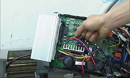 托克逊美的空调电话是多少