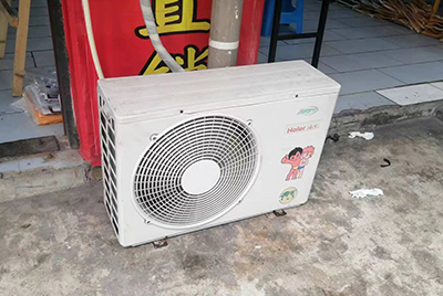 托克逊空调突然不制冷只吹自然风怎么办？